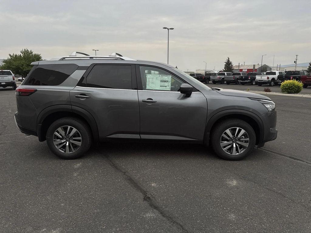 new 2025 Nissan Pathfinder car, priced at $42,604
