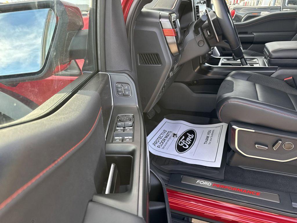 new 2025 Ford F-150 car