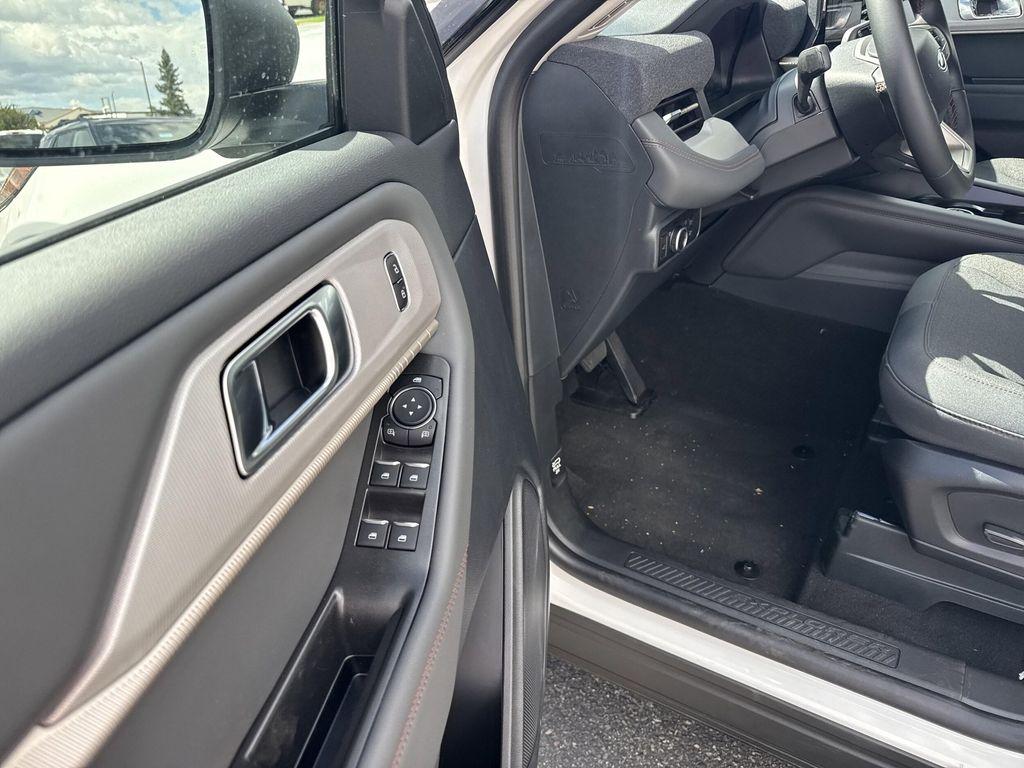 new 2025 Ford Explorer car, priced at $44,940