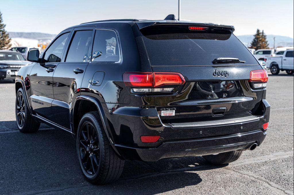 used 2018 Jeep Grand Cherokee car, priced at $19,399