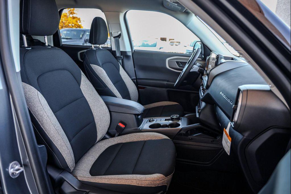 new 2025 Ford Bronco Sport car, priced at $32,700