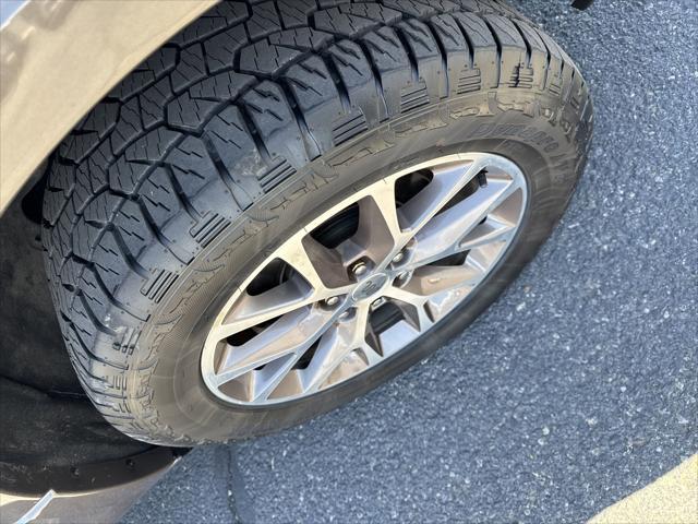 used 2017 Ford Expedition car, priced at $22,499