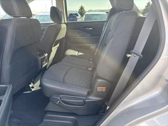 used 2022 Nissan Pathfinder car, priced at $32,999