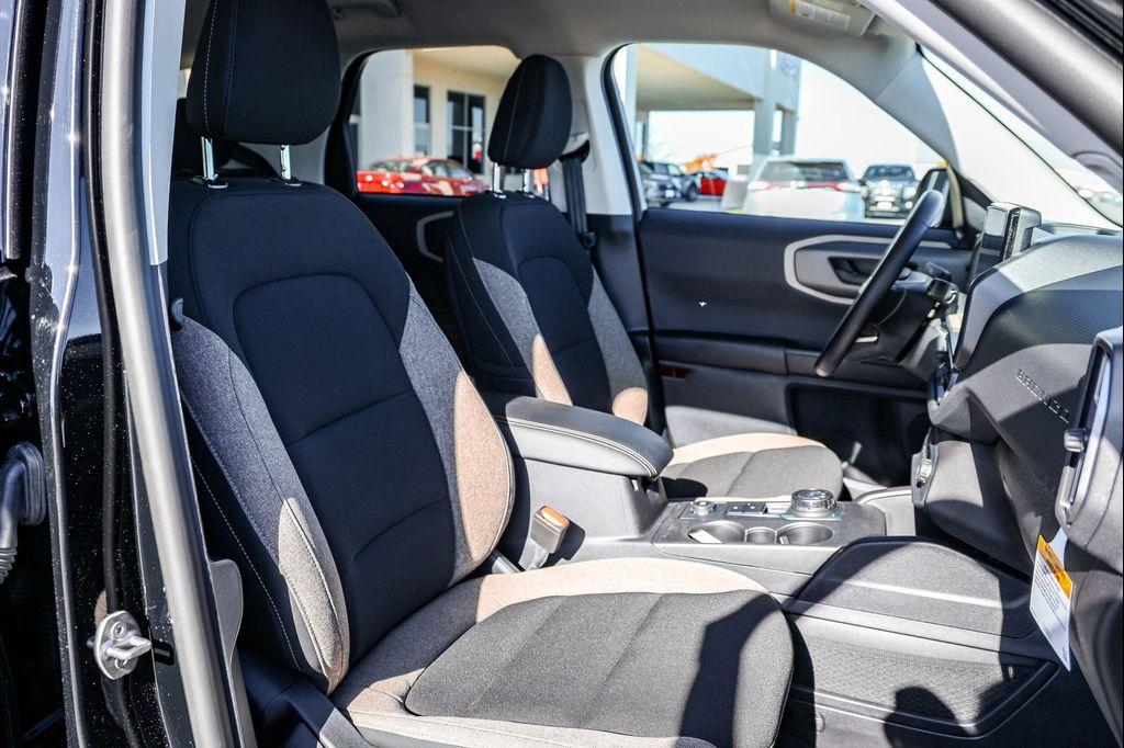 new 2025 Ford Bronco Sport car, priced at $33,454