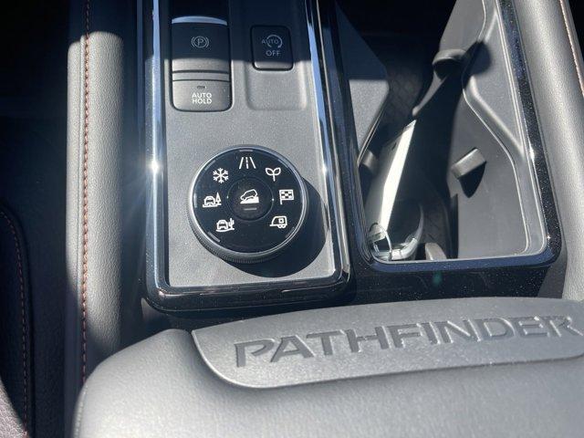 new 2024 Nissan Pathfinder car, priced at $43,132