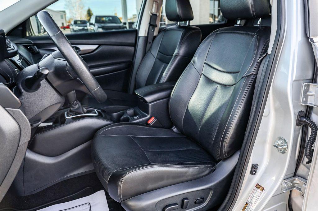 used 2019 Nissan Rogue car, priced at $20,399