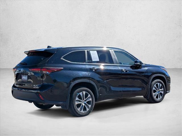 used 2024 Toyota Highlander car, priced at $41,712