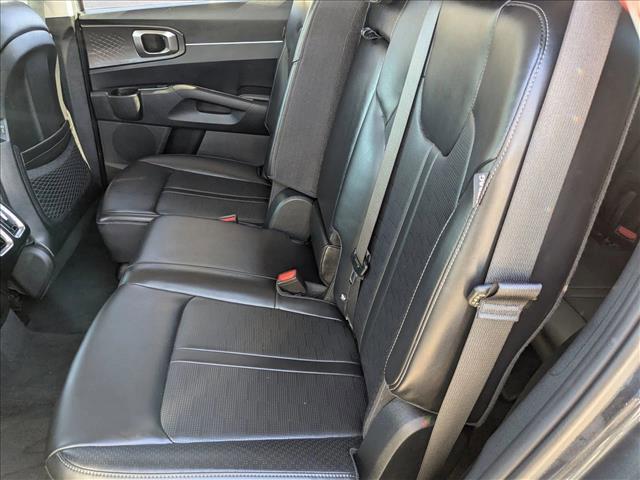 used 2024 Kia Sorento car, priced at $26,927