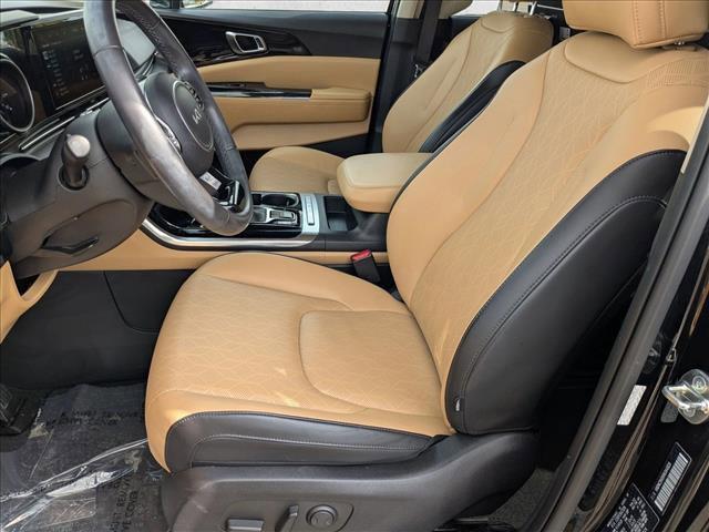 used 2024 Kia Carnival car, priced at $34,917