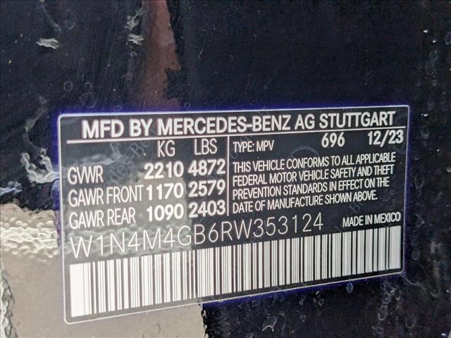 used 2024 Mercedes-Benz GLB 250 car, priced at $36,112