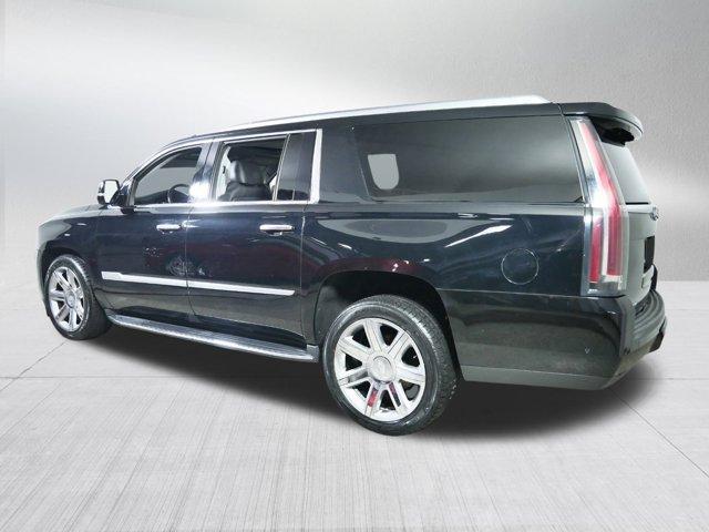 used 2020 Cadillac Escalade ESV car, priced at $26,998