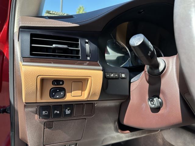 used 2018 Lexus ES 350 car, priced at $27,990