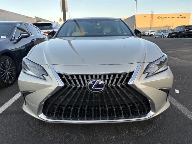 used 2022 Lexus ES 300h car, priced at $42,790