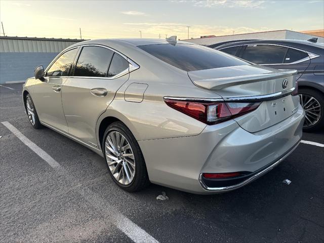 used 2022 Lexus ES 300h car, priced at $42,790