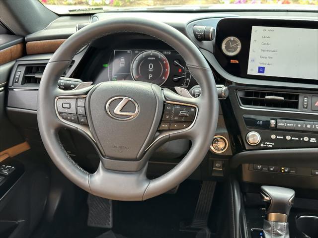 used 2023 Lexus ES 300h car, priced at $39,990