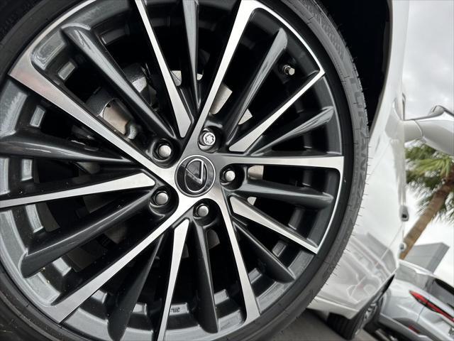 new 2025 Lexus ES 300h car, priced at $49,254