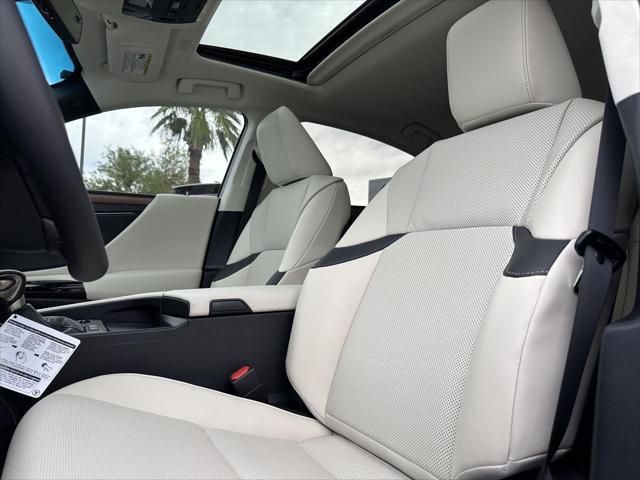 new 2025 Lexus ES 300h car, priced at $49,254