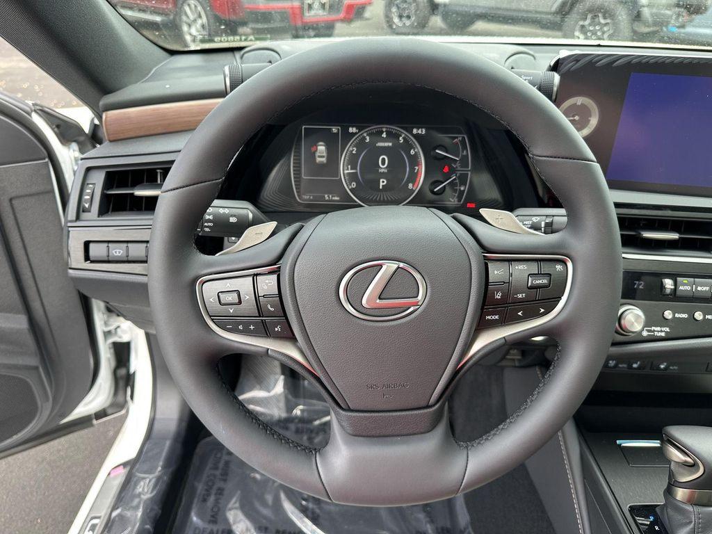 new 2025 Lexus ES 350 car, priced at $50,395