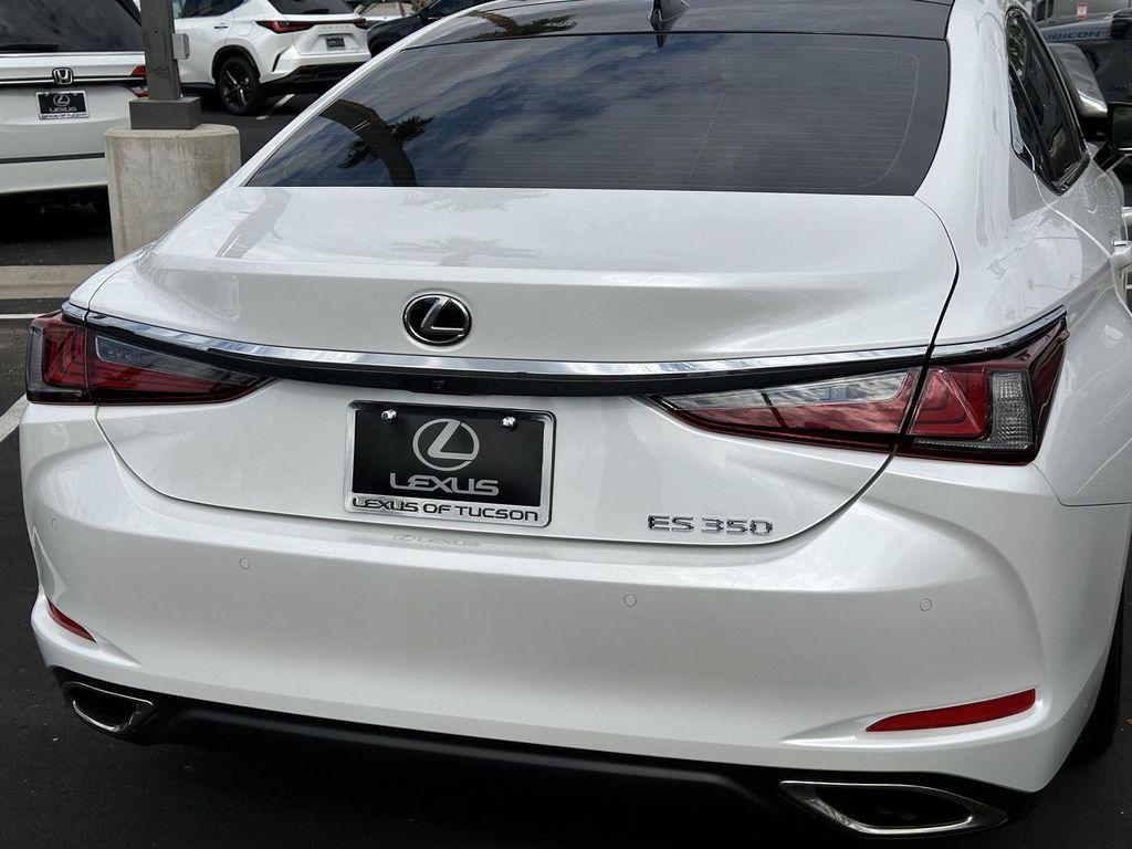 new 2025 Lexus ES 350 car, priced at $50,395