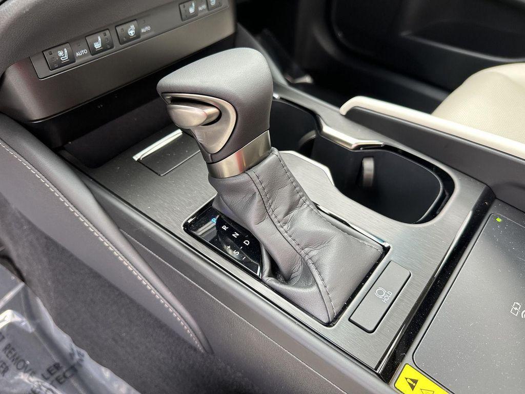 new 2025 Lexus ES 350 car, priced at $50,395