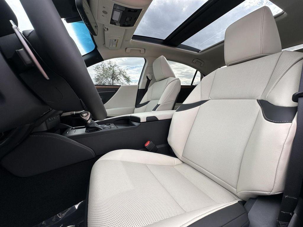 new 2025 Lexus ES 350 car, priced at $50,395