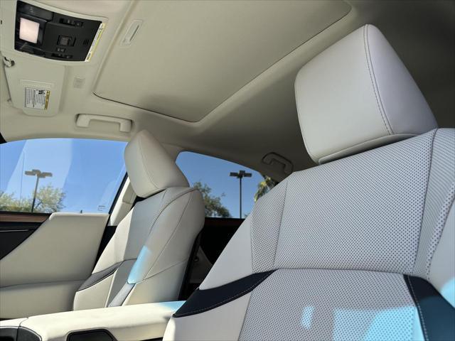 new 2025 Lexus ES 300h car, priced at $53,804