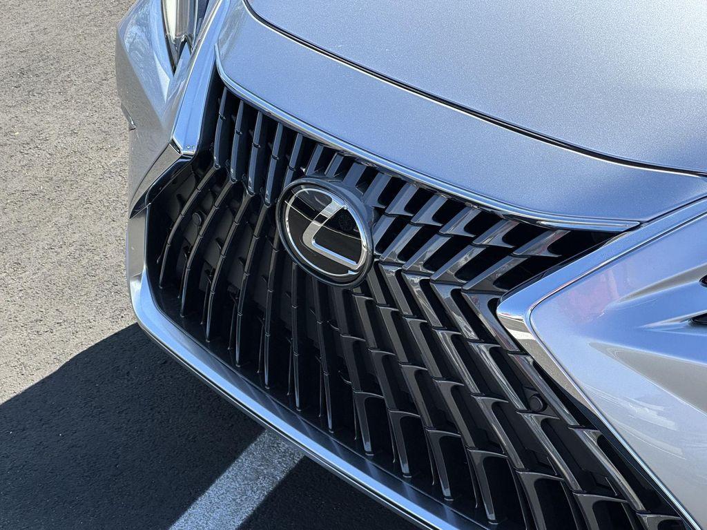 new 2025 Lexus ES 350 car, priced at $51,564