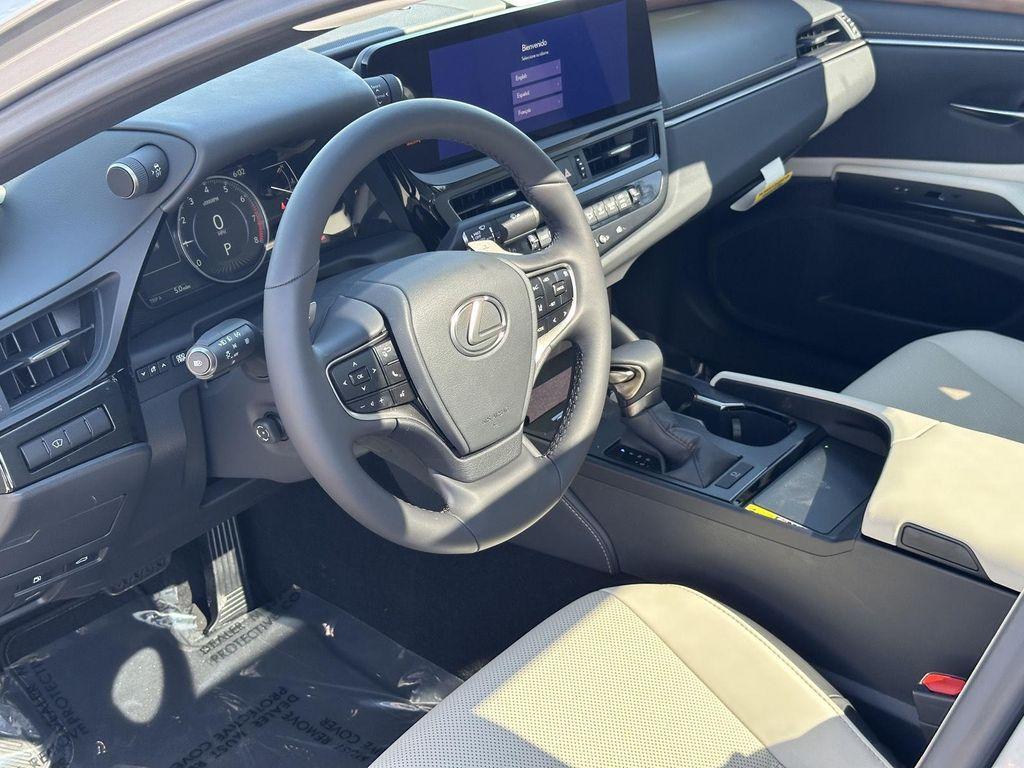 new 2025 Lexus ES 350 car, priced at $51,564