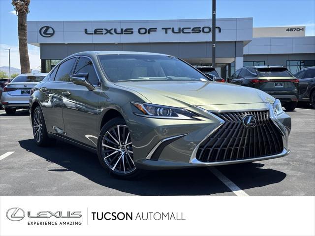 new 2025 Lexus ES 300h car, priced at $50,784