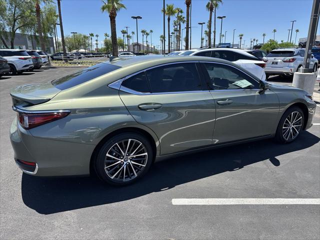 new 2025 Lexus ES 300h car, priced at $50,784