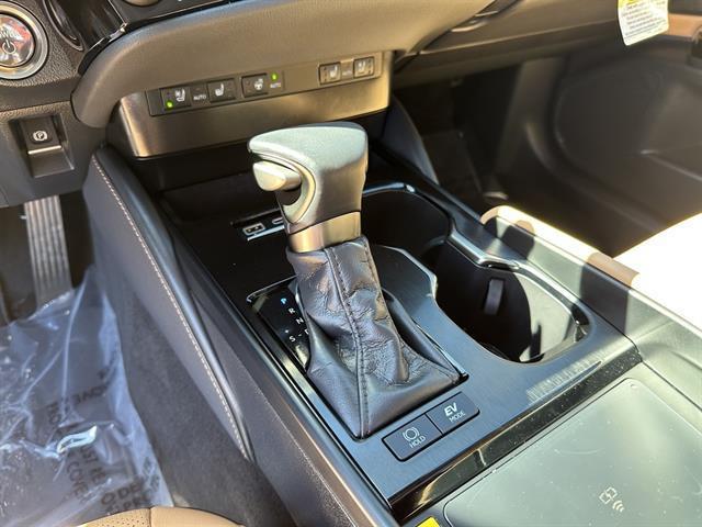 used 2025 Lexus ES 300h car, priced at $45,990
