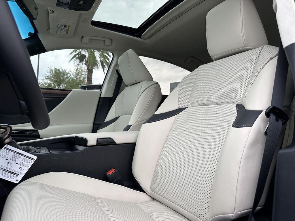 new 2025 Lexus ES 300h car, priced at $51,809