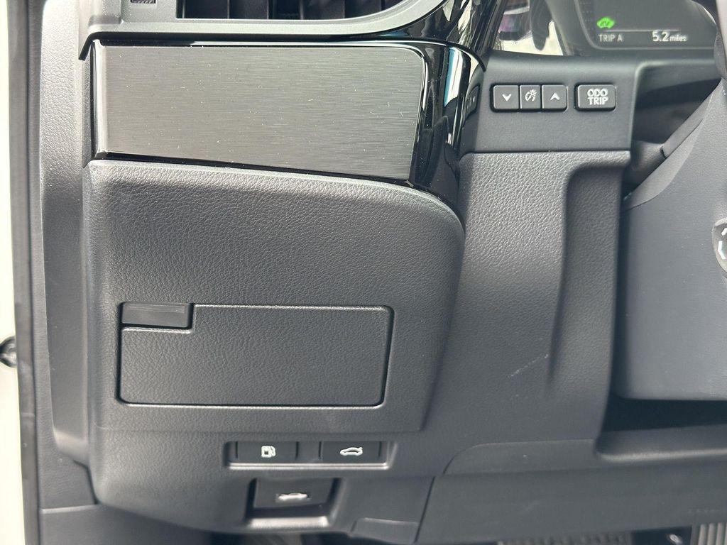 new 2025 Lexus ES 300h car, priced at $51,809