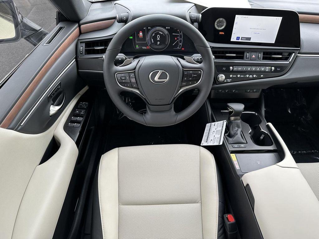 new 2025 Lexus ES 300h car, priced at $51,809