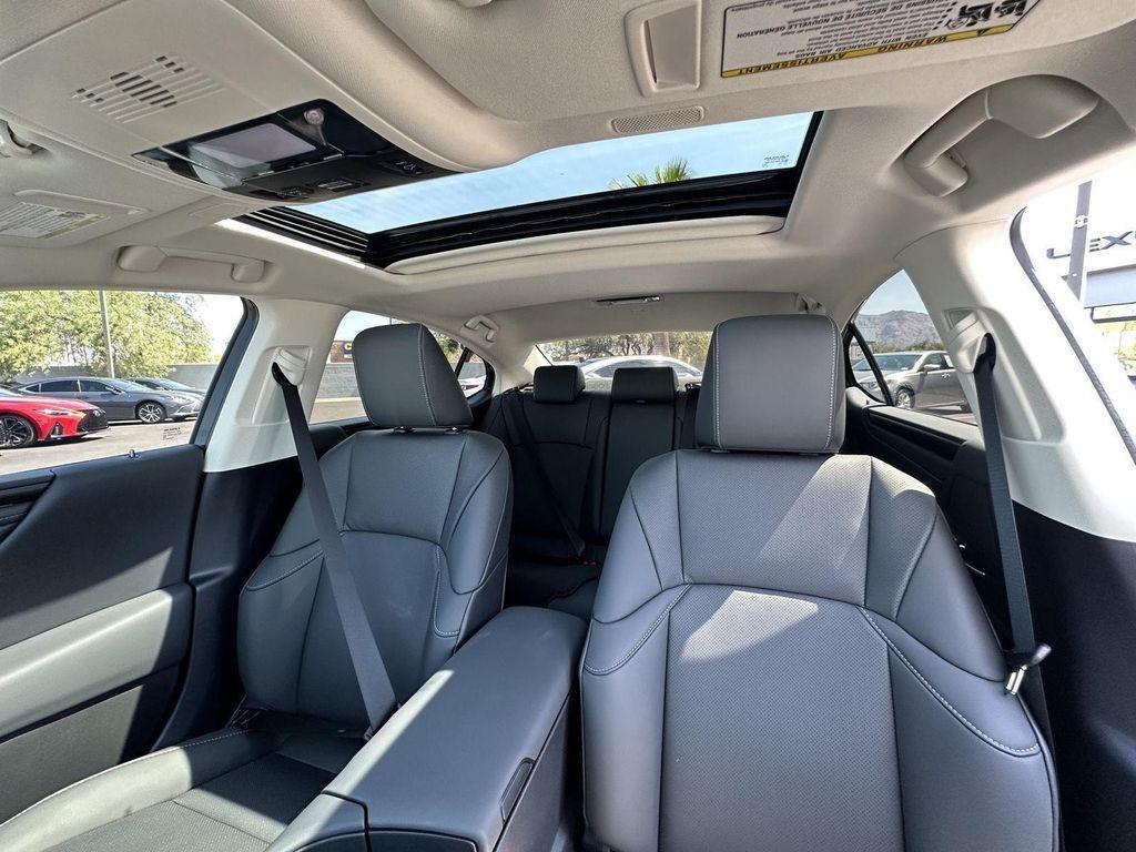 new 2025 Lexus ES 300h car, priced at $52,869
