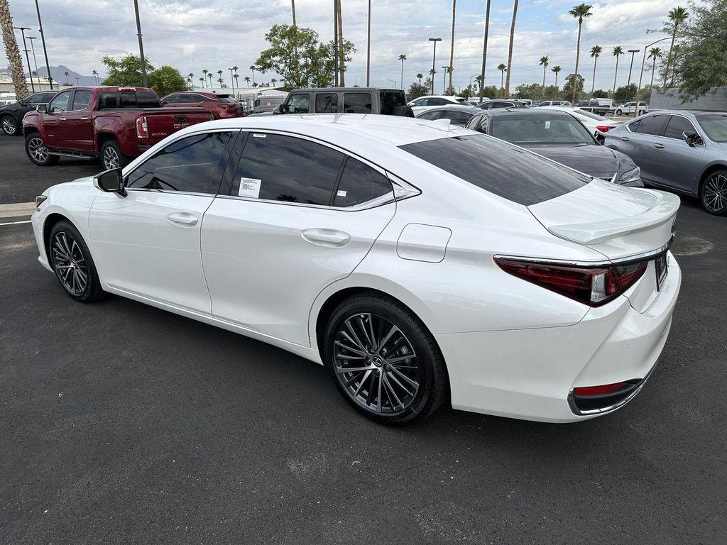 new 2025 Lexus ES 300h car, priced at $51,259