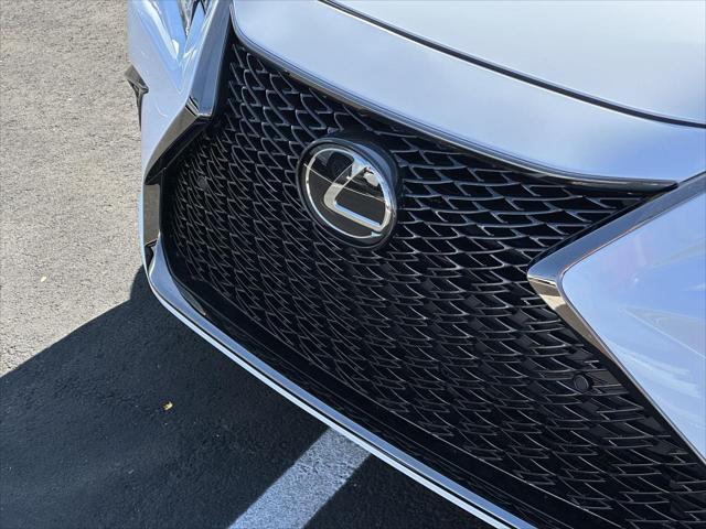 new 2025 Lexus ES 300h car, priced at $52,960