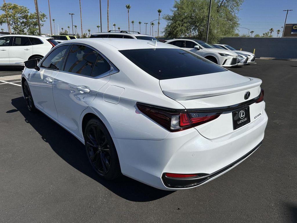 new 2025 Lexus ES 300h car, priced at $52,960