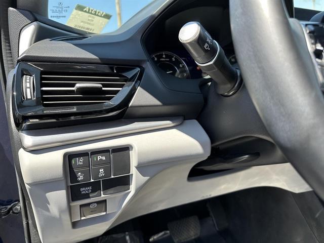 used 2020 Acura RDX car, priced at $27,890