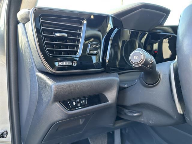 used 2025 Lexus NX 250 car, priced at $40,990