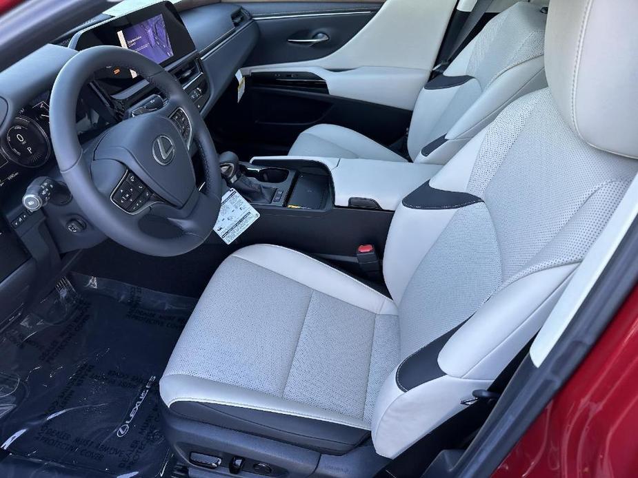 new 2024 Lexus ES 300h car, priced at $48,950