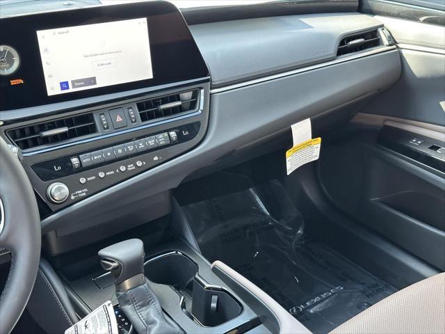 new 2025 Lexus ES 350 car, priced at $44,404