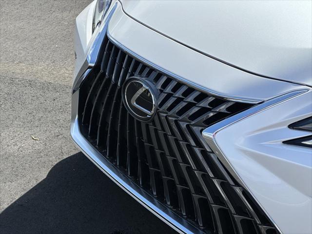 new 2025 Lexus ES 350 car, priced at $44,404