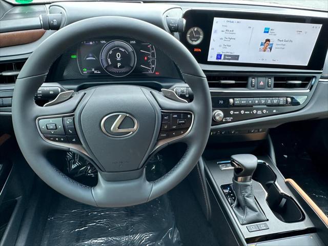 new 2024 Lexus ES 300h car, priced at $52,935