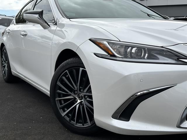 used 2025 Lexus ES 350 car, priced at $42,490