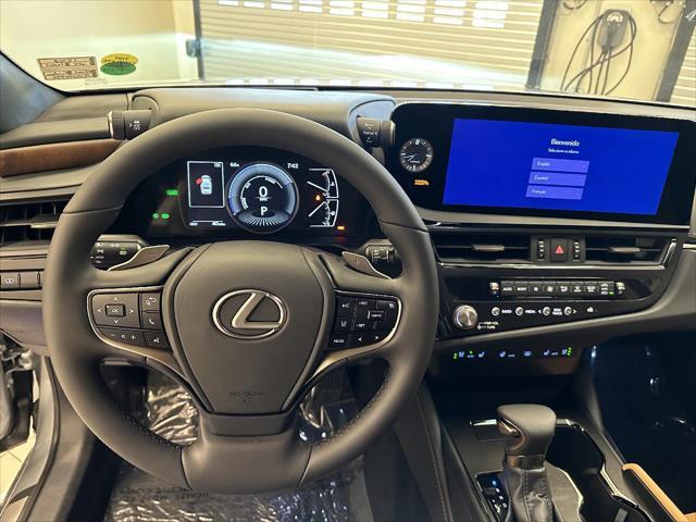 new 2024 Lexus ES 300h car, priced at $55,185