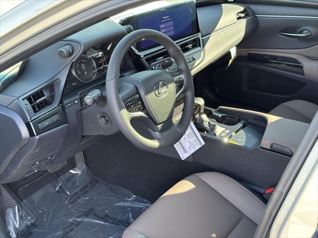 new 2025 Lexus ES 300h car, priced at $51,859
