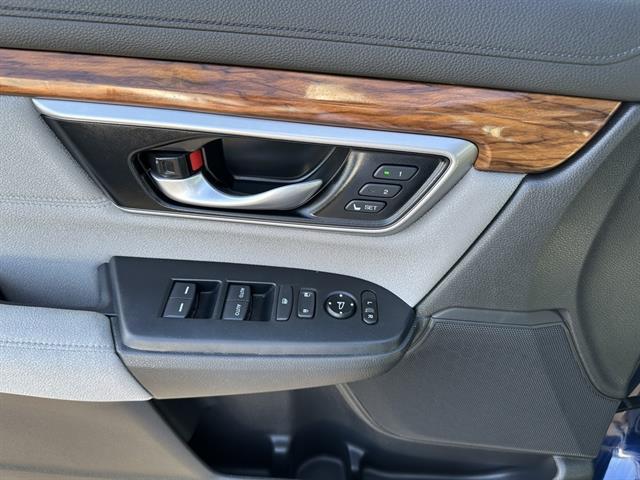 used 2022 Honda CR-V Hybrid car, priced at $28,490
