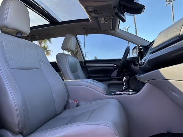 used 2018 Toyota Highlander car, priced at $23,480