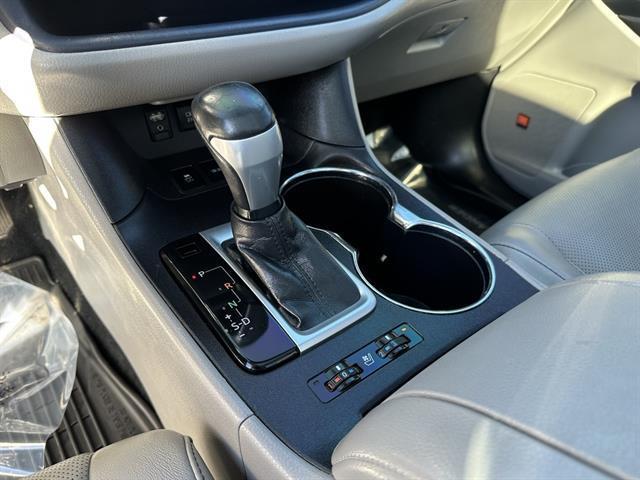 used 2018 Toyota Highlander car, priced at $23,480